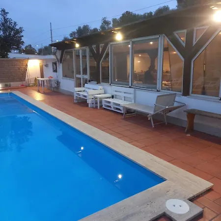 Max House Vila