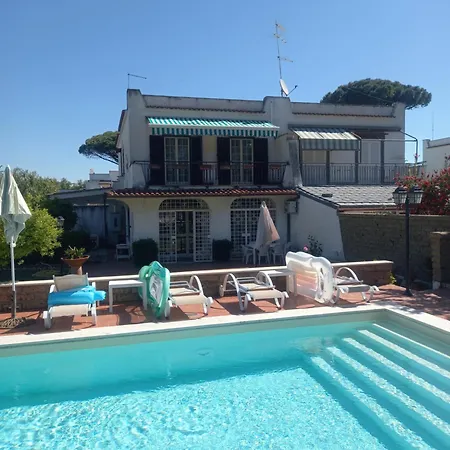 Max House Vila Marina di Cerveteri