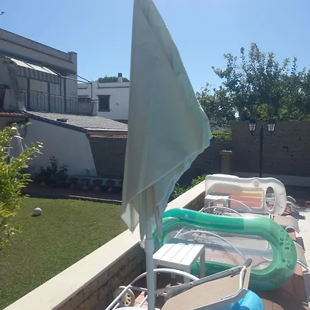 Max House Vila Marina di Cerveteri
